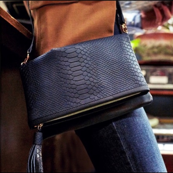 GiGi New York Handbags - Gigi New York Rachel convertible foldover clutch